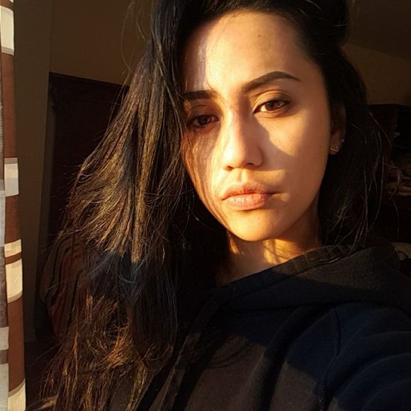 Meet your Posher, Shari mee - Picture 1 of 1